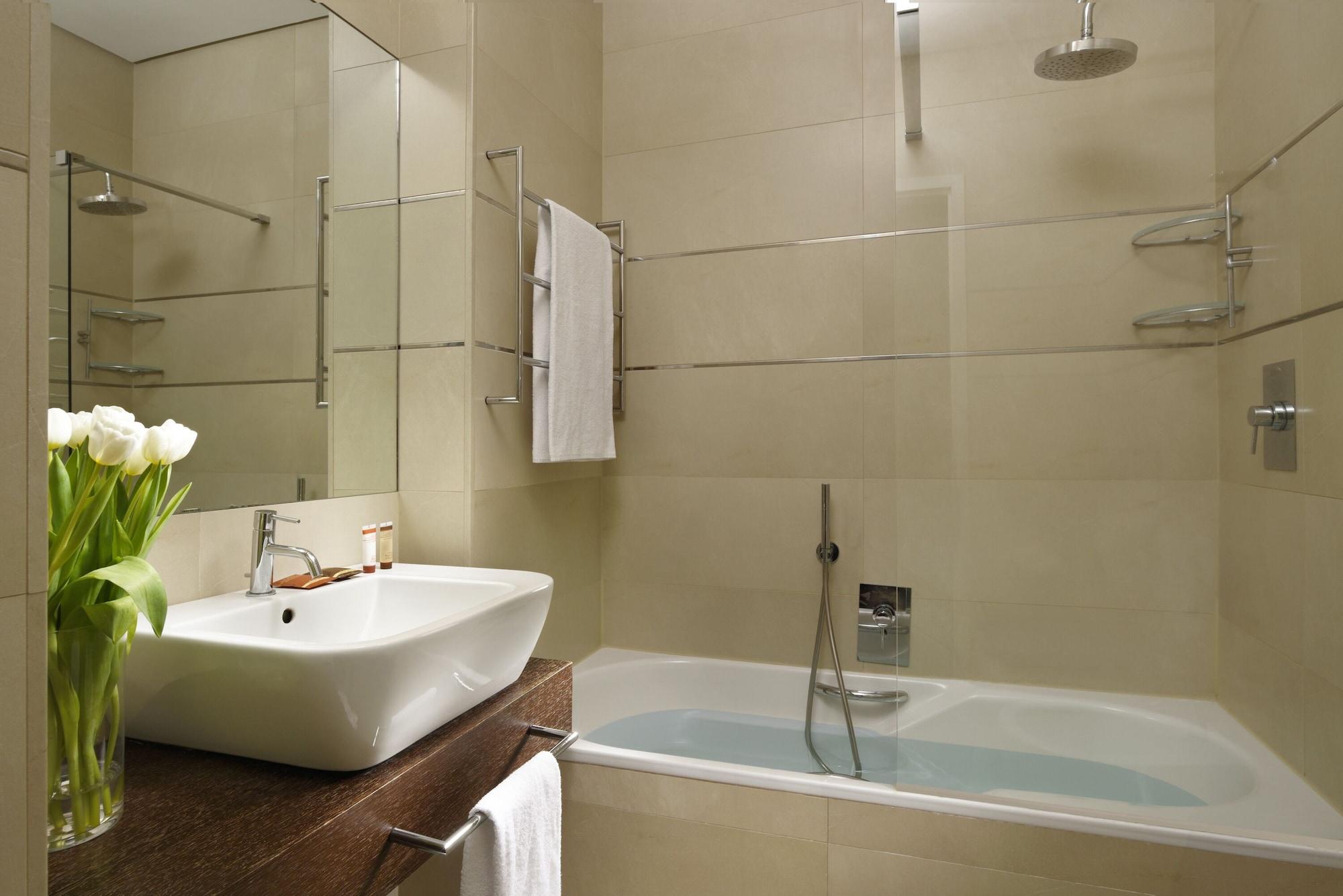 מאנטובה Hotel La Favorita מראה חיצוני תמונה