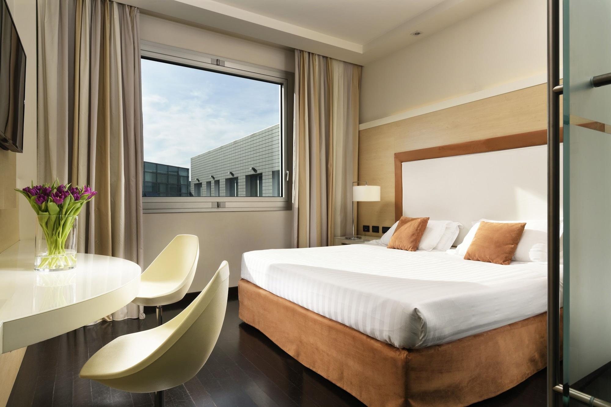 מאנטובה Hotel La Favorita מראה חיצוני תמונה